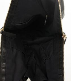 مملوكة مسبقًا Givenchy Black Studded Tinhan Hobo Bag