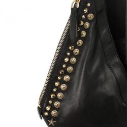 مملوكة مسبقًا Givenchy Black Studded Tinhan Hobo Bag