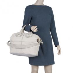 مملوكة مسبقًا Givenchy Beige Leather Elephant Print Nightingale Tote