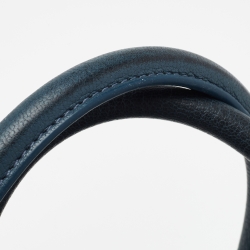 مملوكة مسبقًا Givenchy Blue Leather Small Antigona Satchel