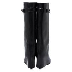 مملوكة مسبقًا حذاء بوت ركبه جيفنشي شارك لوك كعب روكي جلد أسود مقاس 39.5