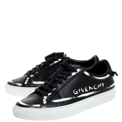 مملوكة مسبقًا Givenchy Black/White Leather Grafitti Low Top Sneakers Size 39.5