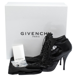 مملوكة مسبقًا Givenchy Black Leather And Lace Pointed Toe Ankle Booties Size 37