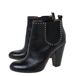 Pre Owned حذاء بوت للكاحل جيفنشي مقدمة مدببة جلد مرصع أسود مقاس 39