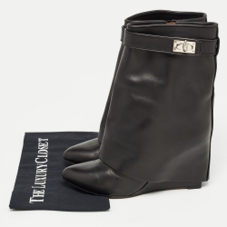 Pre Owned Givenchy Black Leather Shark Lock Ankle Boots Size 40.5