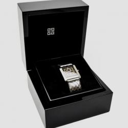 Pre Owned Givenchy GV 5200L Stainless Steel Ladies Wristwatch 32 MM