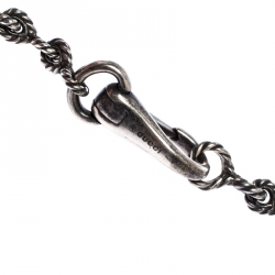 مملوكة مسبقًا قلادة غوتشي بدلاية اسكوت G رأس حصان فضية