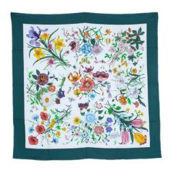 مملوكة مسبقًا وشاح غوتشي حرير مورد أبيض وأخضر مربع