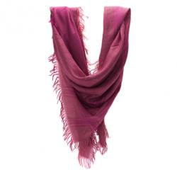 مملوكة مسبقًا وشاح غوتشي وردي ميتالك GG مربع 