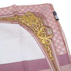 Pre Owned وشاح غوتشي طباعة شراشيب وردي GG حرير مربع