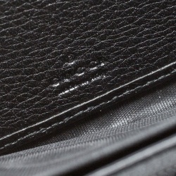 مملوكة مسبقًا Gucci Black Leather Soho Zip Around Wallet