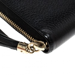 مملوكة مسبقًا Gucci Black Leather Soho Zip Around Wallet