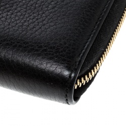 مملوكة مسبقًا Gucci Black Leather Soho Zip Around Wallet
