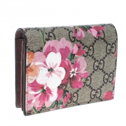 Gucci Beige/Pink GG Supreme Canvas Blooms Card Case