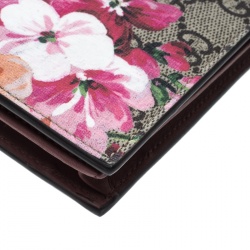 Gucci Beige/Pink GG Supreme Canvas Blooms Card Case
