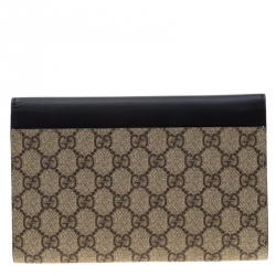 مملوكة مسبقًا حقيبة كلتش غوتشي بوني جلد وكانفاس GG مرصعة لؤلؤ سودا ء/ بيج