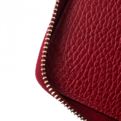 Pre Owned Gucci Red Pebbled Leather Zip Around Wallet
