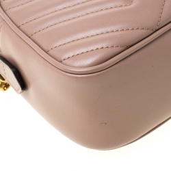 مملوكة مسبقًا Gucci Beige Matelassé Leather Mini GG Marmont Crossbody Bag