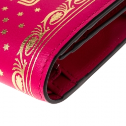 مملوكة مسبقًا Gucci Pink/Gold Guccy Logo Leather Bifold Compact Wallet