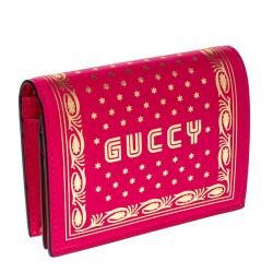 مملوكة مسبقًا Gucci Pink/Gold Guccy Logo Leather Bifold Compact Wallet