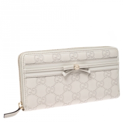 Gucci Off White Guccissima Leather Mayfair Zip Around Wallet