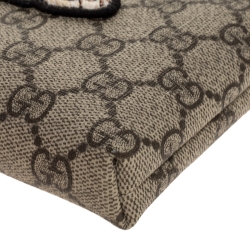 Pre Owned Gucci Beige GG Supreme Canvas Linea Bee Wristlet Clutch