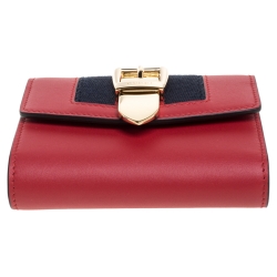 مملوكة مسبقًا Gucci Red Leather Sylvie Trifold Wallet