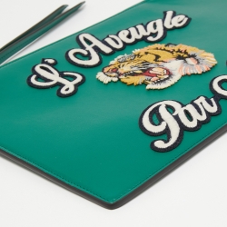 مملوكة مسبقًا Gucci Green Leather L'Aveugle Par Amour Pouch