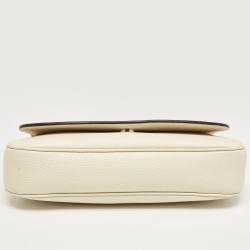 مملوكة مسبقًا Gucci Cream Leather Soho Flap Shoulder Bag