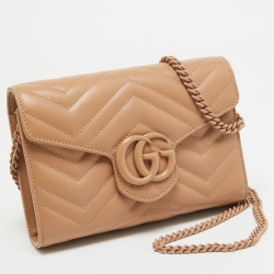 مملوكة مسبقًا Gucci Beige Matelassé Leather GG Marmont Wallet on Chain