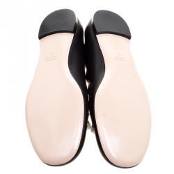 مملوكة مسبقًا حذاء باليرينا فلات غوتشي جلد أسود بلؤلؤ مزين مقاس 39