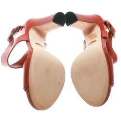 مملوكة مسبقًا صندل غوتشي سيور كاحل ليفورد جلد برتقالي صدأ مقاس 39