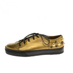 مملوكة مسبقًا Gucci Golden Leather Babouska Studded Praga Sneakers Size 37.5 