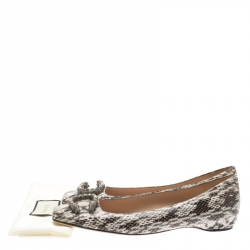 مملوكة مسبقًا Gucci Beige Python Leather Square Toe Flats Size 39