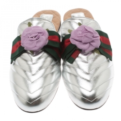 مملوكة مسبقًا Gucci Metallic Silver Quilted Leather Web Bow Rose Detail Princetown Mules Size 39