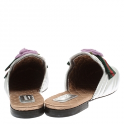 مملوكة مسبقًا Gucci Metallic Silver Quilted Leather Web Bow Rose Detail Princetown Mules Size 39
