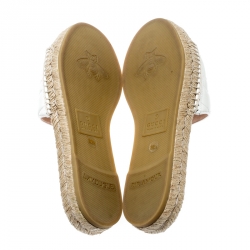 مملوكة مسبقًا Gucci White Chevron Quilt Leather Double G Flat Espadrilles Slides Size 38.5