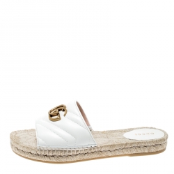 مملوكة مسبقًا Gucci White Chevron Quilt Leather Double G Flat Espadrilles Slides Size 38.5