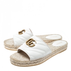 مملوكة مسبقًا Gucci White Chevron Quilt Leather Double G Flat Espadrilles Slides Size 38.5
