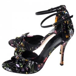 مملوكة مسبقًا Gucci Floral Printed Silk Bow Ankle Strap Ruffle Detail Sandals Size 38
