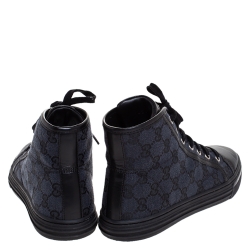 مملوكة مسبقًا حذاء رياضي غوتشي كانفاس GG سوبريم أزرق/ أبيض ومقدمة جلد بعنق مرتفع مقاس 42.5