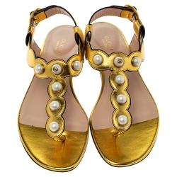 Pre Owned صندل فلات إصبع غوتشي "ويلو" مزين لؤلؤ صناعي جلد ذهبي مقاس 40