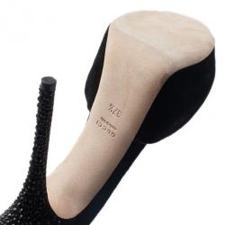 مملوكة مسبقًا Gucci Black Suede Studded Ankle Strap Platform Sandals Size 37.5