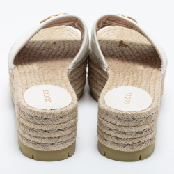 مملوكة مسبقًا Gucci White Leather Double G Logo Leather Espadrilles Size 38