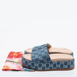 Pre Owned Gucci Blue/Silver Canvas GG Lamé Slide Sandals Size 39