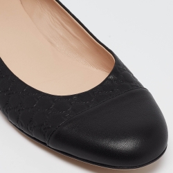 مملوكة مسبقًا Gucci Black Microguccissima Leather Ballet Flats Size 39