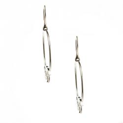 مملوكة مسبقًا Gucci GG Logo Britt Silver Hook Hoop Earrings