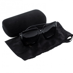 Pre Owned نظارة شمسية غوتشي كبيرة GG0053S متدرجة سوداء/ سوداء