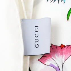 Pre Owned وشاح غوتشي فيتوريو أكورنيرو حرير أبيض مورد مطبوع مربع