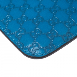 Pre Owned Gucci Blue Microguccissima Leather Phone Case